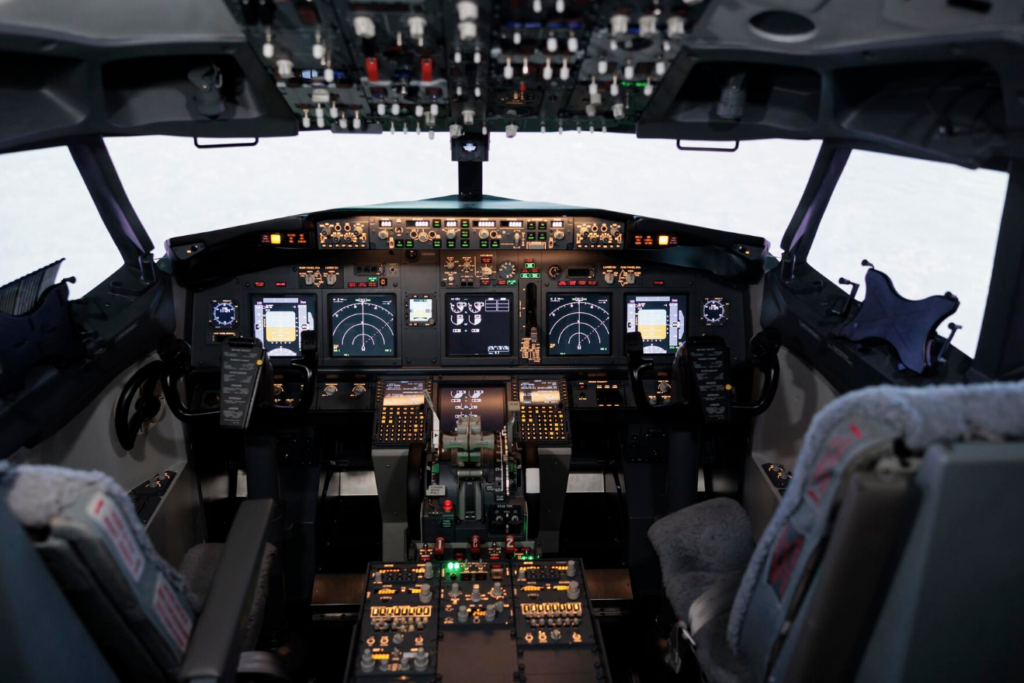 Motoarele sunt verificate înainte de fiecare zbor